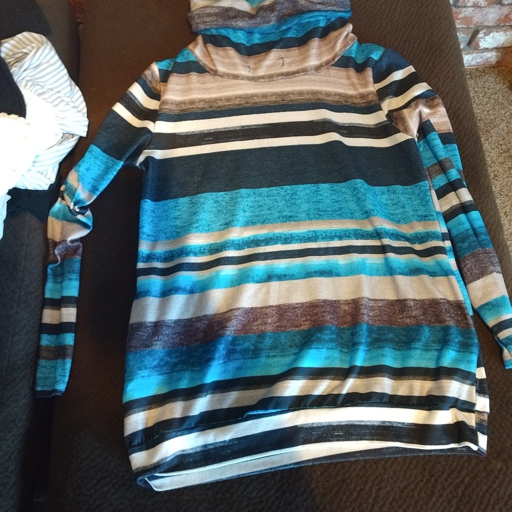 Long sleeve turtle neck